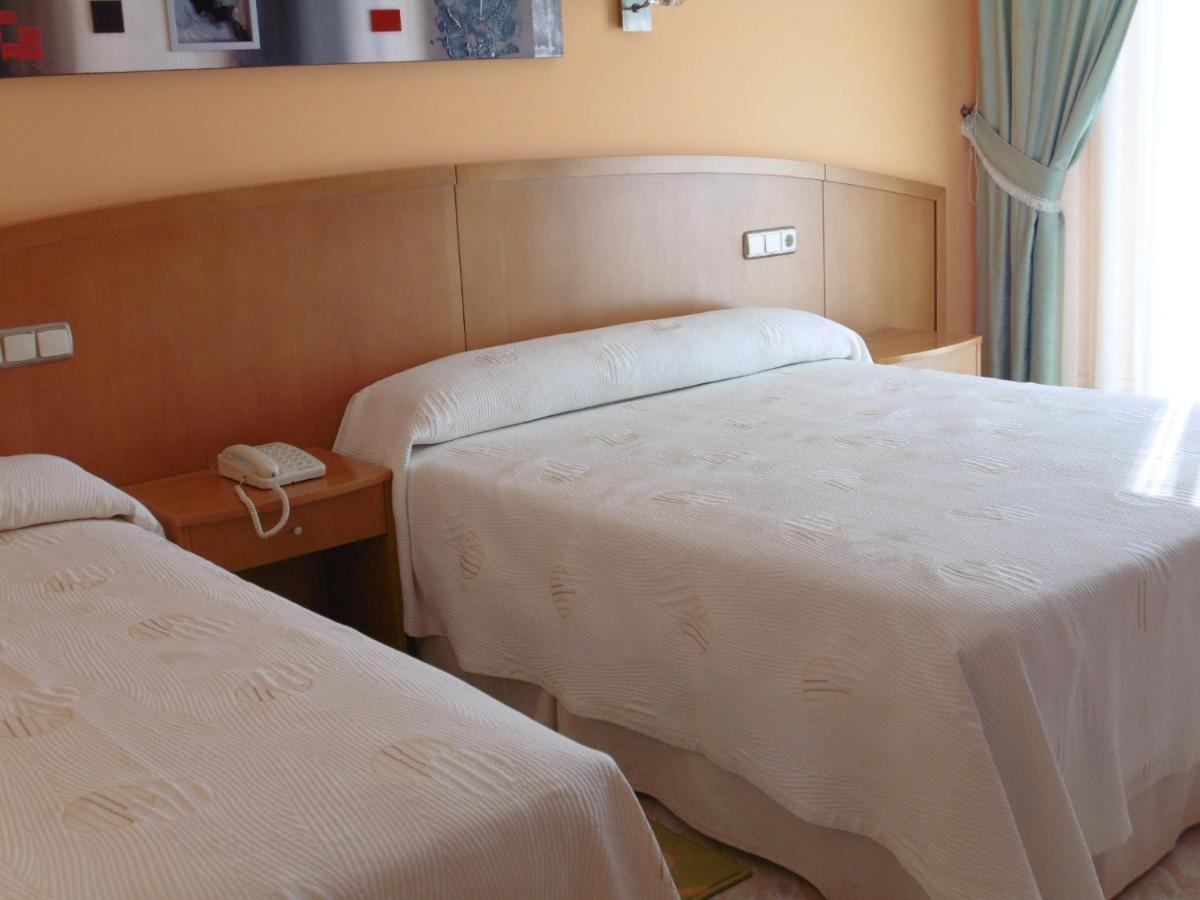 Hotel Miramar 2** Superior Playa de la Lanzada Εξωτερικό φωτογραφία